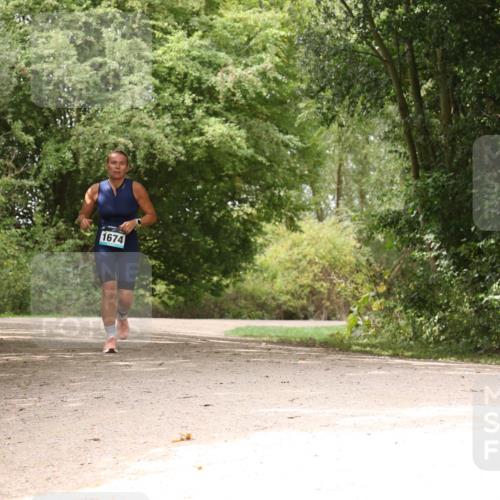 30.08.2026 - Elbe Triathlon Hamburg Antke Förster http://msf.ph/oto/10106737 30.08.2026 12:31:53 Laufen 1674 meine-sportfotos.de