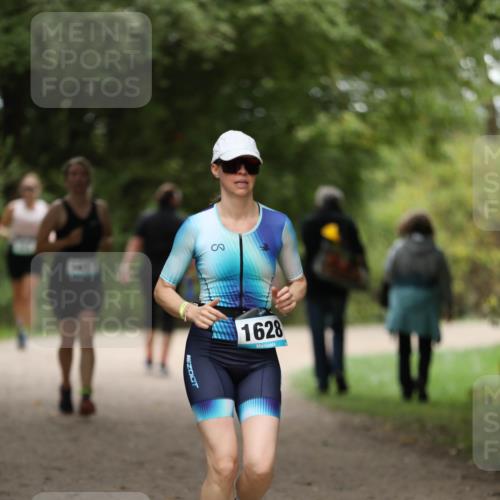 30.08.2026 - Elbe Triathlon Hamburg Antke Förster http://msf.ph/oto/10106748 30.08.2026 12:23:53 Laufen 1628 meine-sportfotos.de