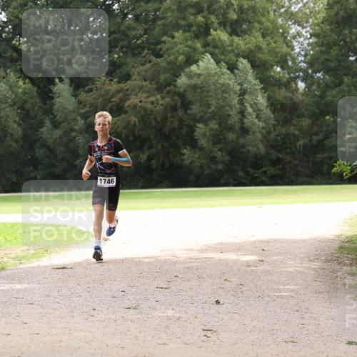 30.08.2026 - Elbe Triathlon Hamburg Antke Förster http://msf.ph/oto/10106749 30.08.2026 12:33:19 Laufen 1746 meine-sportfotos.de