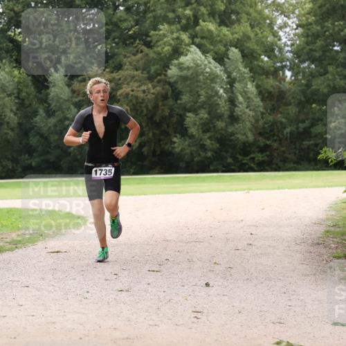 30.08.2026 - Elbe Triathlon Hamburg Antke Förster http://msf.ph/oto/10106763 30.08.2026 12:34:01 Laufen 1735 meine-sportfotos.de