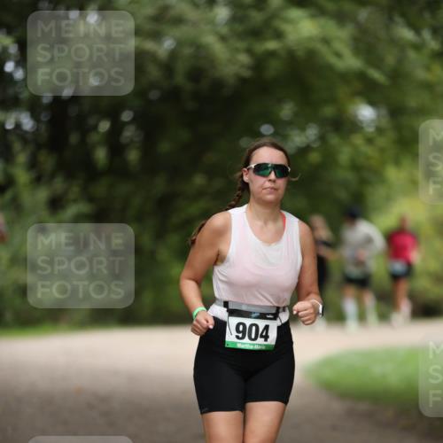 30.08.2026 - Elbe Triathlon Hamburg Antke Förster http://msf.ph/oto/10106770 30.08.2026 12:24:05 Laufen 904 meine-sportfotos.de