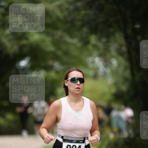 30.08.2026 - Elbe Triathlon Hamburg Antke Förster http://msf.ph/oto/10106772 30.08.2026 12:24:07 Laufen 904 meine-sportfotos.de