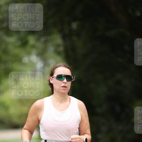 30.08.2026 - Elbe Triathlon Hamburg Antke Förster http://msf.ph/oto/10106774 30.08.2026 12:24:07 Laufen 904 meine-sportfotos.de