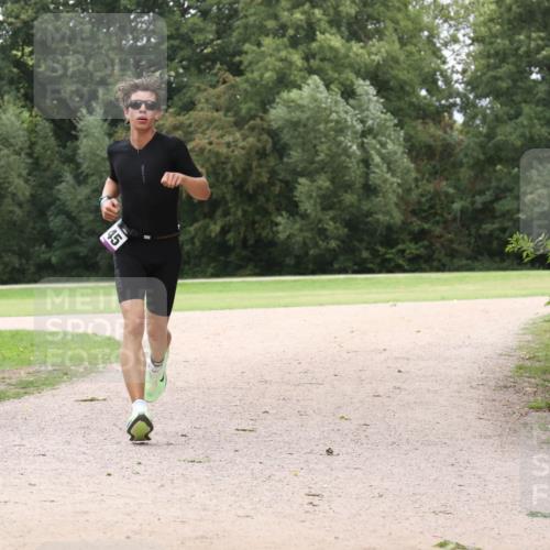30.08.2026 - Elbe Triathlon Hamburg Antke Förster http://msf.ph/oto/10106807 30.08.2026 12:35:45 Laufen  meine-sportfotos.de