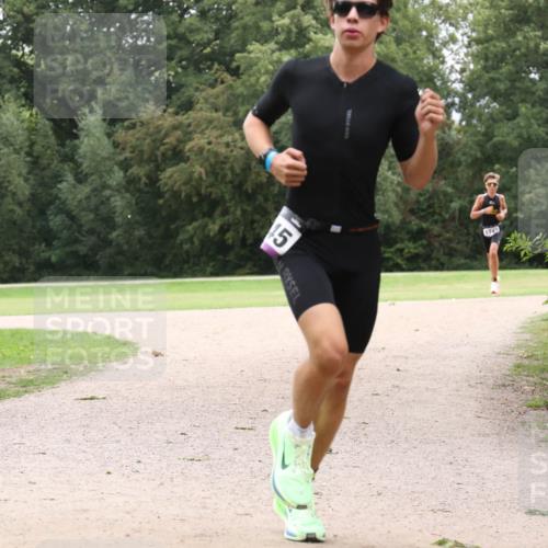 30.08.2026 - Elbe Triathlon Hamburg Antke Förster http://msf.ph/oto/10106811 30.08.2026 12:35:46 Laufen 15, 1743, 36 meine-sportfotos.de