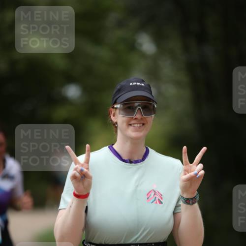 30.08.2026 - Elbe Triathlon Hamburg Antke Förster http://msf.ph/oto/10106812 30.08.2026 12:24:34 Laufen 1542 meine-sportfotos.de