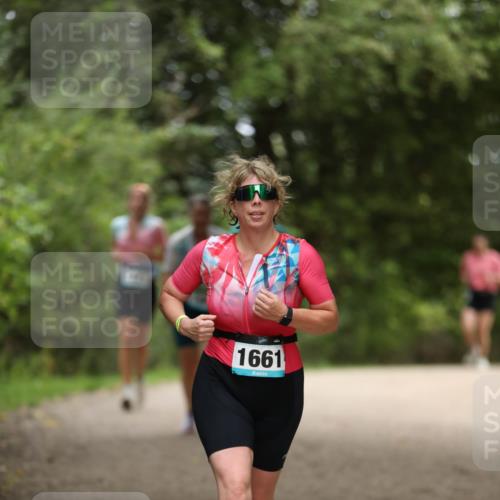 30.08.2026 - Elbe Triathlon Hamburg Antke Förster http://msf.ph/oto/10106828 30.08.2026 12:24:44 Laufen 1661 meine-sportfotos.de