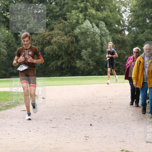 30.08.2026 - Elbe Triathlon Hamburg Antke Förster http://msf.ph/oto/10106829 30.08.2026 12:36:00 Laufen 17 meine-sportfotos.de