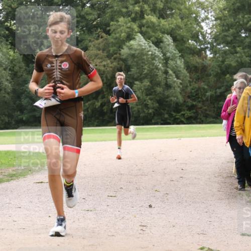 30.08.2026 - Elbe Triathlon Hamburg Antke Förster http://msf.ph/oto/10106833 30.08.2026 12:36:01 Laufen  meine-sportfotos.de