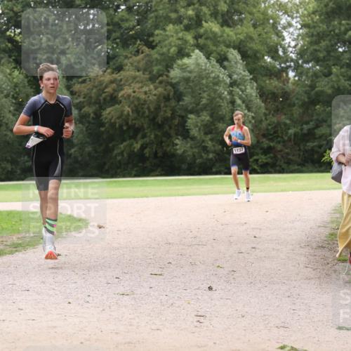 30.08.2026 - Elbe Triathlon Hamburg Antke Förster http://msf.ph/oto/10106837 30.08.2026 12:36:04 Laufen 1732 meine-sportfotos.de