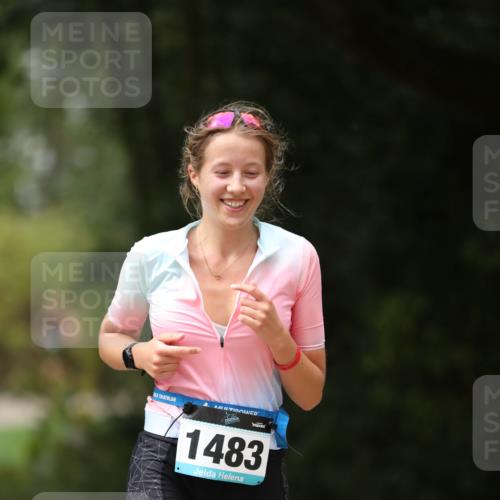 30.08.2026 - Elbe Triathlon Hamburg Antke Förster http://msf.ph/oto/10106848 30.08.2026 12:24:54 Laufen 1483 meine-sportfotos.de