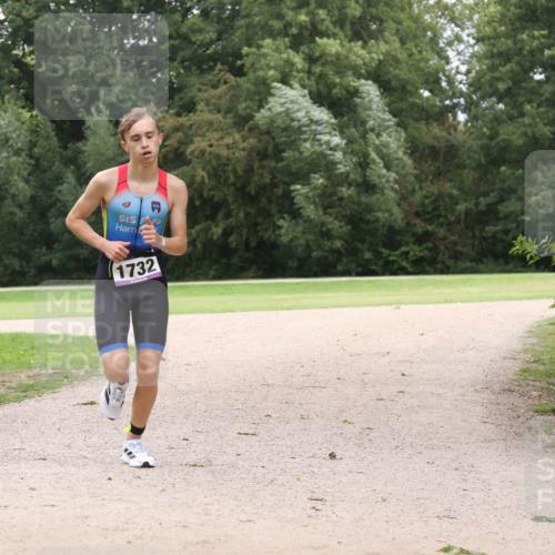 30.08.2026 - Elbe Triathlon Hamburg Antke Förster http://msf.ph/oto/10106851 30.08.2026 12:36:10 Laufen 1732 meine-sportfotos.de