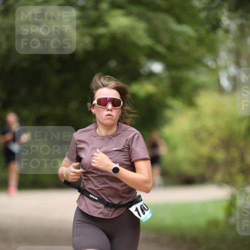 30.08.2026 - Elbe Triathlon Hamburg Antke Förster http://msf.ph/oto/10106854 30.08.2026 12:24:57 Laufen 100 meine-sportfotos.de