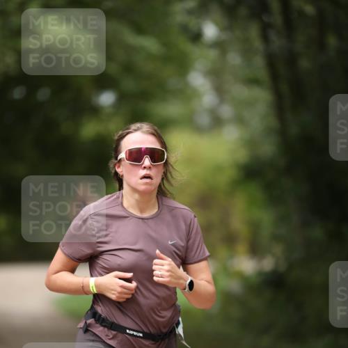 30.08.2026 - Elbe Triathlon Hamburg Antke Förster http://msf.ph/oto/10106856 30.08.2026 12:24:58 Laufen  meine-sportfotos.de