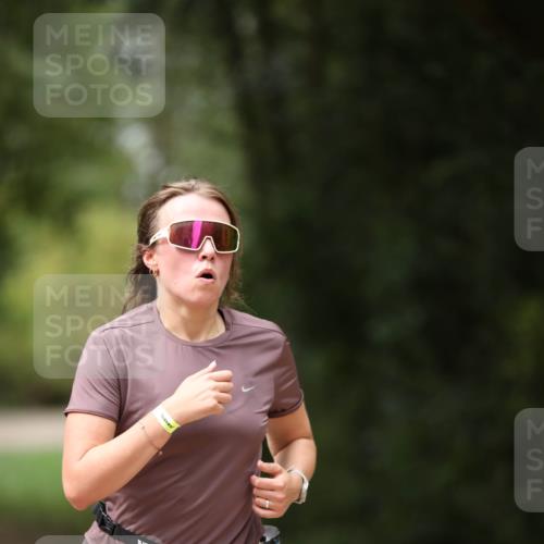 30.08.2026 - Elbe Triathlon Hamburg Antke Förster http://msf.ph/oto/10106858 30.08.2026 12:24:58 Laufen  meine-sportfotos.de