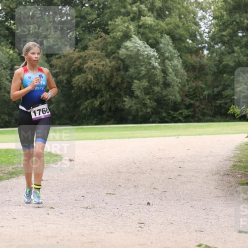 30.08.2026 - Elbe Triathlon Hamburg Antke Förster http://msf.ph/oto/10106859 30.08.2026 12:36:22 Laufen 1760 meine-sportfotos.de