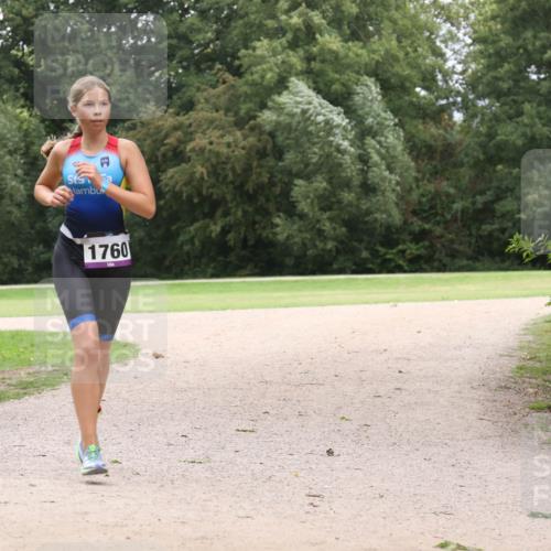 30.08.2026 - Elbe Triathlon Hamburg Antke Förster http://msf.ph/oto/10106861 30.08.2026 12:36:22 Laufen 1760 meine-sportfotos.de