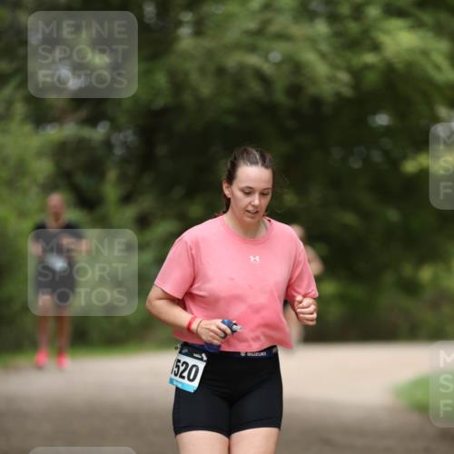 30.08.2026 - Elbe Triathlon Hamburg Antke Förster http://msf.ph/oto/10106862 30.08.2026 12:25:00 Laufen 520 meine-sportfotos.de