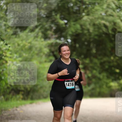 30.08.2026 - Elbe Triathlon Hamburg Antke Förster http://msf.ph/oto/10106870 30.08.2026 12:25:11 Laufen 1416 meine-sportfotos.de