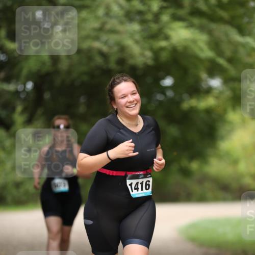 30.08.2026 - Elbe Triathlon Hamburg Antke Förster http://msf.ph/oto/10106874 30.08.2026 12:25:12 Laufen 1416 meine-sportfotos.de
