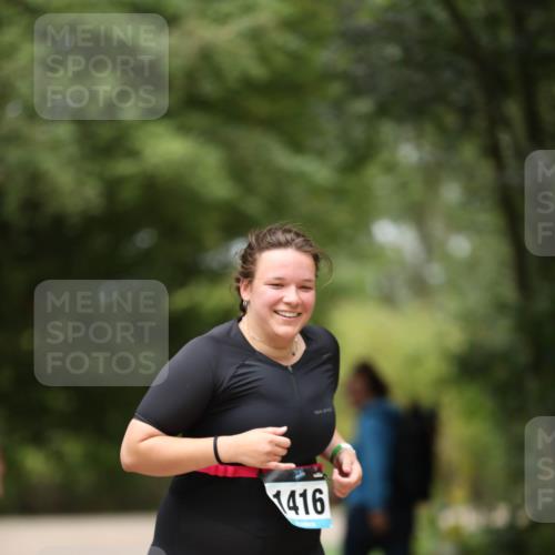 30.08.2026 - Elbe Triathlon Hamburg Antke Förster http://msf.ph/oto/10106876 30.08.2026 12:25:13 Laufen 1416 meine-sportfotos.de