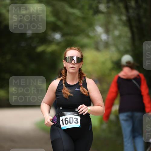 30.08.2026 - Elbe Triathlon Hamburg Antke Förster http://msf.ph/oto/10106884 30.08.2026 12:25:16 Laufen 1603 meine-sportfotos.de