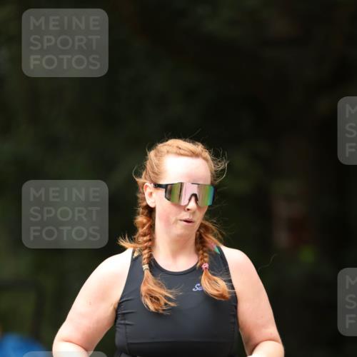 30.08.2026 - Elbe Triathlon Hamburg Antke Förster http://msf.ph/oto/10106888 30.08.2026 12:25:17 Laufen 1603 meine-sportfotos.de