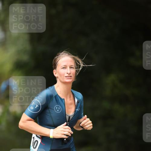 30.08.2026 - Elbe Triathlon Hamburg Antke Förster http://msf.ph/oto/10106898 30.08.2026 12:25:33 Laufen 10 meine-sportfotos.de