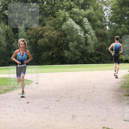 30.08.2026 - Elbe Triathlon Hamburg Antke Förster http://msf.ph/oto/10106901 30.08.2026 12:38:33 Laufen  meine-sportfotos.de