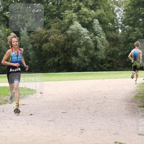 30.08.2026 - Elbe Triathlon Hamburg Antke Förster http://msf.ph/oto/10106903 30.08.2026 12:38:34 Laufen  meine-sportfotos.de