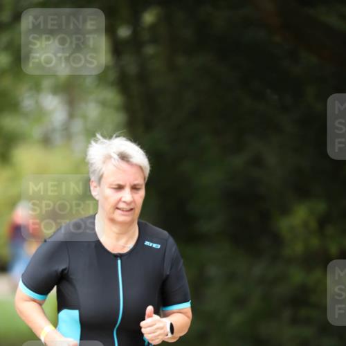 30.08.2026 - Elbe Triathlon Hamburg Antke Förster http://msf.ph/oto/10106910 30.08.2026 12:25:48 Laufen 3, 1710 meine-sportfotos.de