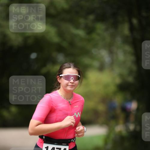 30.08.2026 - Elbe Triathlon Hamburg Antke Förster http://msf.ph/oto/10106924 30.08.2026 12:26:39 Laufen 1474 meine-sportfotos.de