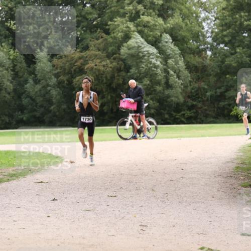30.08.2026 - Elbe Triathlon Hamburg Antke Förster http://msf.ph/oto/10106927 30.08.2026 12:39:21 Laufen 1730 meine-sportfotos.de