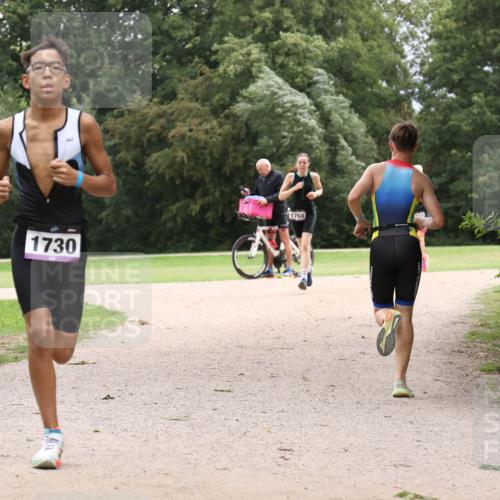 30.08.2026 - Elbe Triathlon Hamburg Antke Förster http://msf.ph/oto/10106937 30.08.2026 12:39:24 Laufen 1730, 1768 meine-sportfotos.de