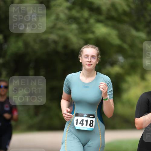 30.08.2026 - Elbe Triathlon Hamburg Antke Förster http://msf.ph/oto/10106948 30.08.2026 12:27:04 Laufen 1418 meine-sportfotos.de