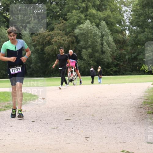 30.08.2026 - Elbe Triathlon Hamburg Antke Förster http://msf.ph/oto/10106979 30.08.2026 12:40:03 Laufen 1731 meine-sportfotos.de