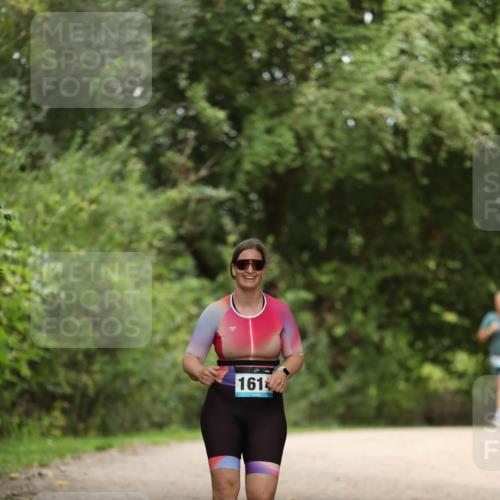 30.08.2026 - Elbe Triathlon Hamburg Antke Förster http://msf.ph/oto/10106998 30.08.2026 12:28:36 Laufen 161 meine-sportfotos.de