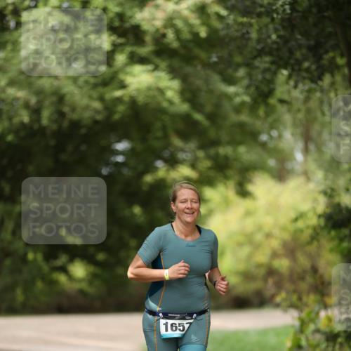 30.08.2026 - Elbe Triathlon Hamburg Antke Förster http://msf.ph/oto/10107016 30.08.2026 12:28:50 Laufen 1657 meine-sportfotos.de