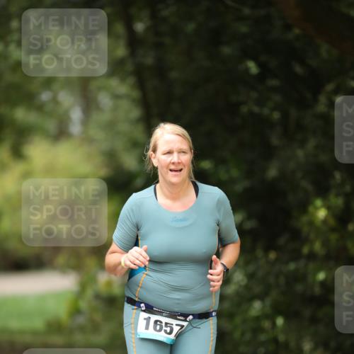 30.08.2026 - Elbe Triathlon Hamburg Antke Förster http://msf.ph/oto/10107020 30.08.2026 12:28:52 Laufen 1657 meine-sportfotos.de