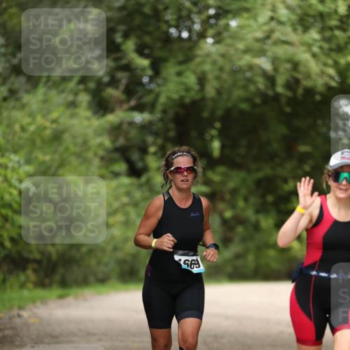 30.08.2026 - Elbe Triathlon Hamburg Antke Förster http://msf.ph/oto/10107032 30.08.2026 12:29:18 Laufen  meine-sportfotos.de