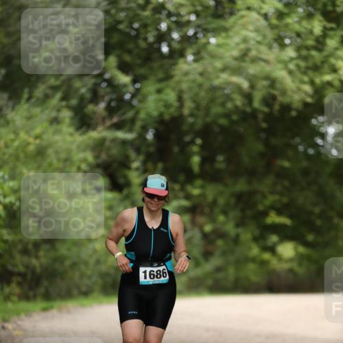 30.08.2026 - Elbe Triathlon Hamburg Antke Förster http://msf.ph/oto/10107046 30.08.2026 12:29:37 Laufen 1686 meine-sportfotos.de