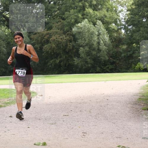 30.08.2026 - Elbe Triathlon Hamburg Antke Förster http://msf.ph/oto/10107053 30.08.2026 12:47:33 Laufen 1770 meine-sportfotos.de