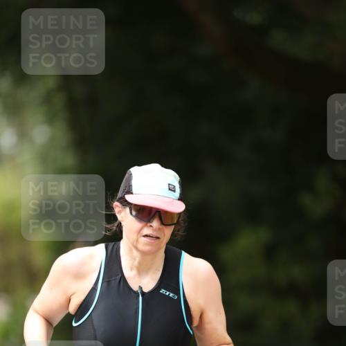 30.08.2026 - Elbe Triathlon Hamburg Antke Förster http://msf.ph/oto/10107054 30.08.2026 12:29:41 Laufen 3, 1686, 3 meine-sportfotos.de