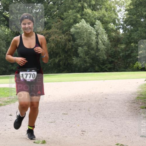 30.08.2026 - Elbe Triathlon Hamburg Antke Förster http://msf.ph/oto/10107057 30.08.2026 12:47:34 Laufen 1770 meine-sportfotos.de