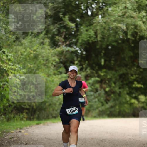 30.08.2026 - Elbe Triathlon Hamburg Antke Förster http://msf.ph/oto/10107058 30.08.2026 12:29:58 Laufen 1666 meine-sportfotos.de