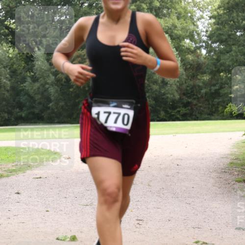 30.08.2026 - Elbe Triathlon Hamburg Antke Förster http://msf.ph/oto/10107061 30.08.2026 12:47:35 Laufen 1770 meine-sportfotos.de