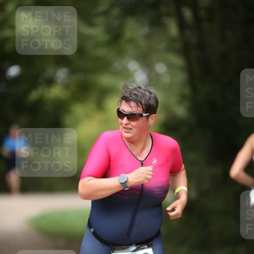 30.08.2026 - Elbe Triathlon Hamburg Antke Förster http://msf.ph/oto/10107074 30.08.2026 12:30:12 Laufen 1693 meine-sportfotos.de