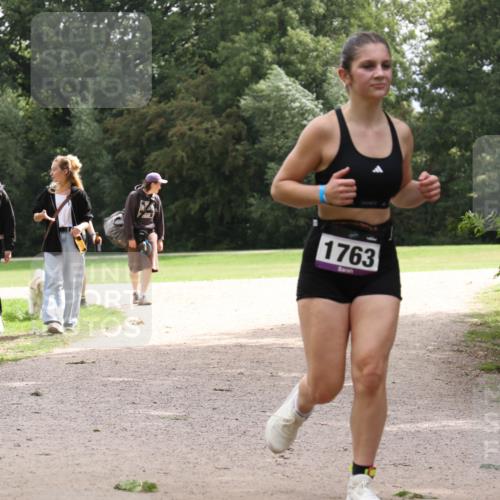 30.08.2026 - Elbe Triathlon Hamburg Antke Förster http://msf.ph/oto/10107085 30.08.2026 12:48:31 Laufen 1763 meine-sportfotos.de