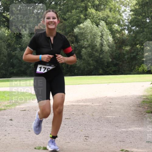 30.08.2026 - Elbe Triathlon Hamburg Antke Förster http://msf.ph/oto/10107095 30.08.2026 12:48:56 Laufen 17 meine-sportfotos.de