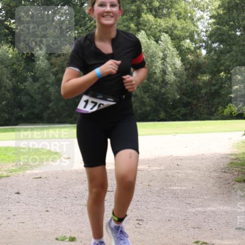 30.08.2026 - Elbe Triathlon Hamburg Antke Förster http://msf.ph/oto/10107097 30.08.2026 12:48:57 Laufen 17 meine-sportfotos.de